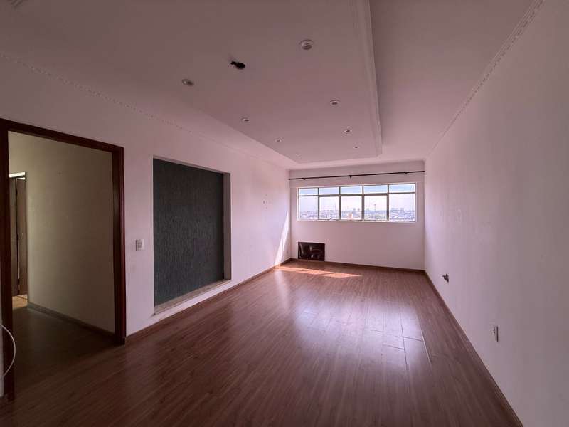 Apartamento amplo próximo ao centro 